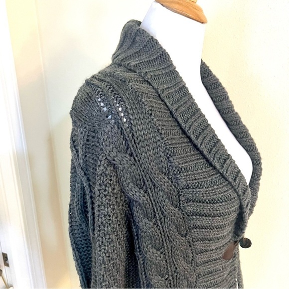 J.McLaughlin Wool Toggle chunky Cable knit cardigans Gray luxury women’s size S - Picture 8 of 12